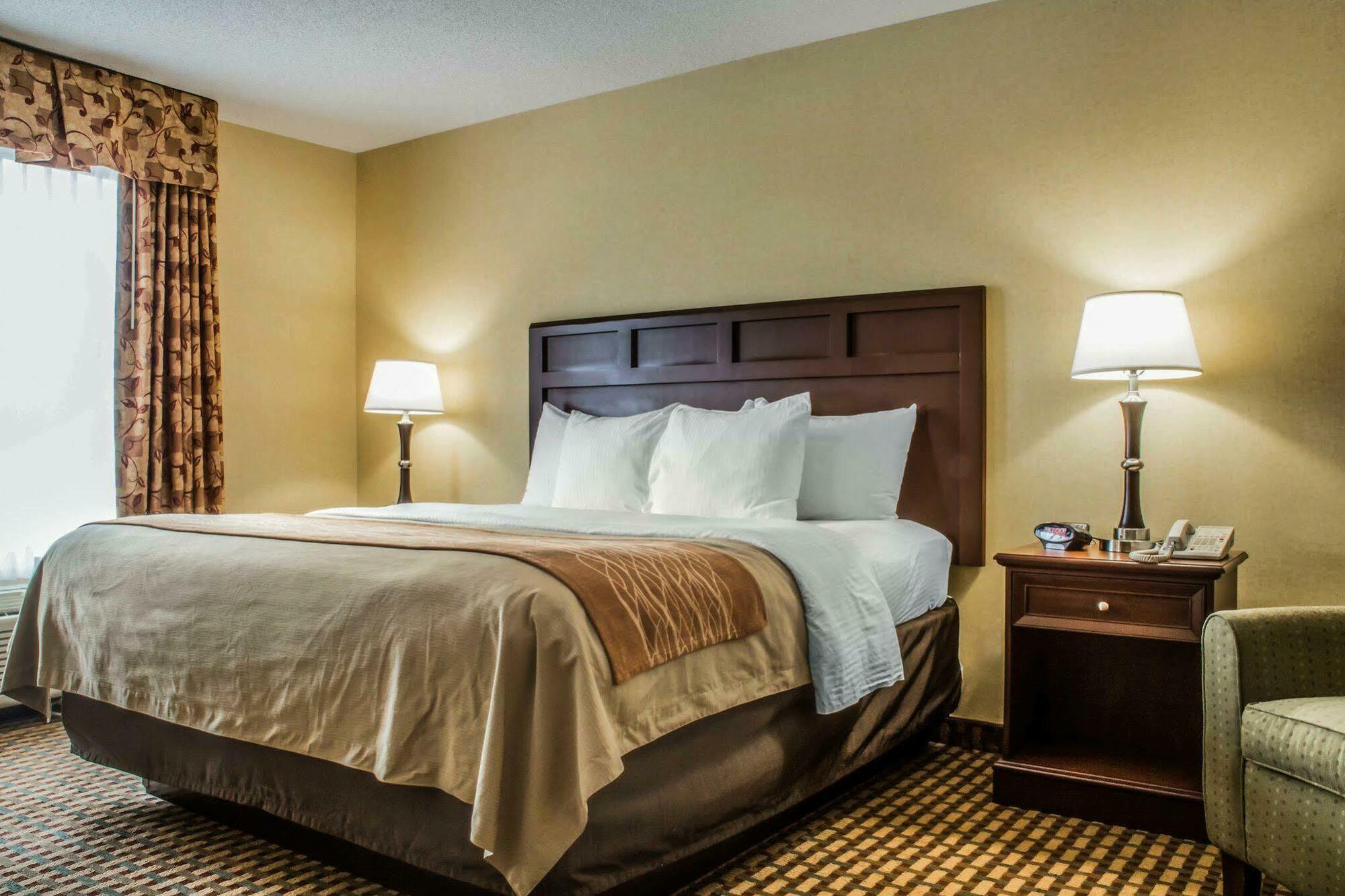 Comfort Inn & Suites Farmington - Victor Bagian luar foto